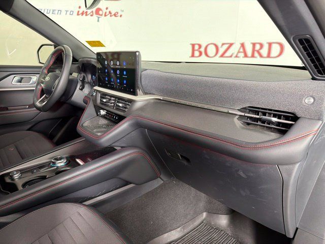 Used 2025 Ford Explorer ST-Line w/ Premium Package RWD image 33
