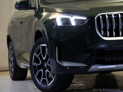 Used 2025 BMW X1 xDrive28i image 4