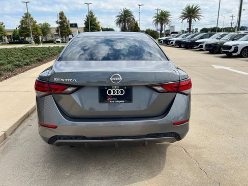 Used 2025 Nissan Sentra S FWD image 3