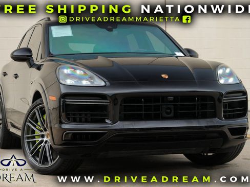 Used 2021 Porsche Cayenne Turbo S AWD/4WD image 2