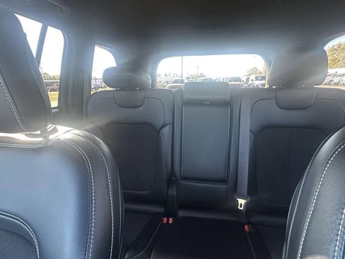 Used 2024 Jeep Grand Cherokee Altitude image 31