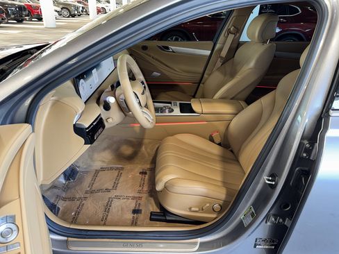 Used 2025 Genesis G80 2.5T Advanced image 19