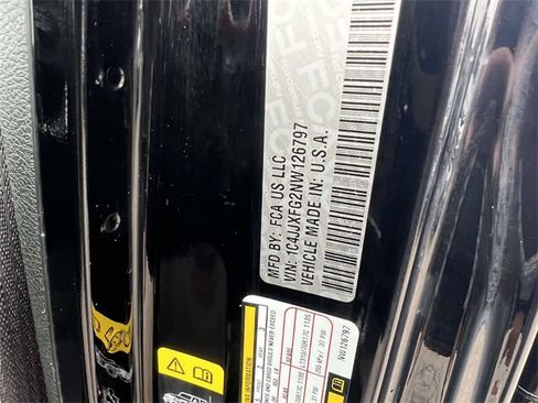 Used 2022 Jeep Wrangler Unlimited Rubicon w/ Xtreme Recon 35" Tire Package image 17