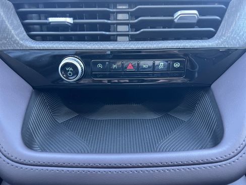 New 2026 Ford Explorer Platinum RWD image 6