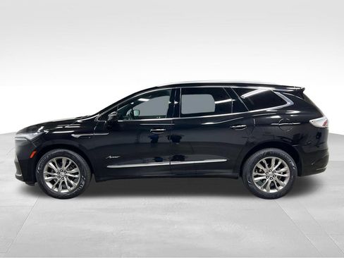 Used 2023 Buick Enclave Avenir w/ Avenir Technology Package AWD/4WD image 8