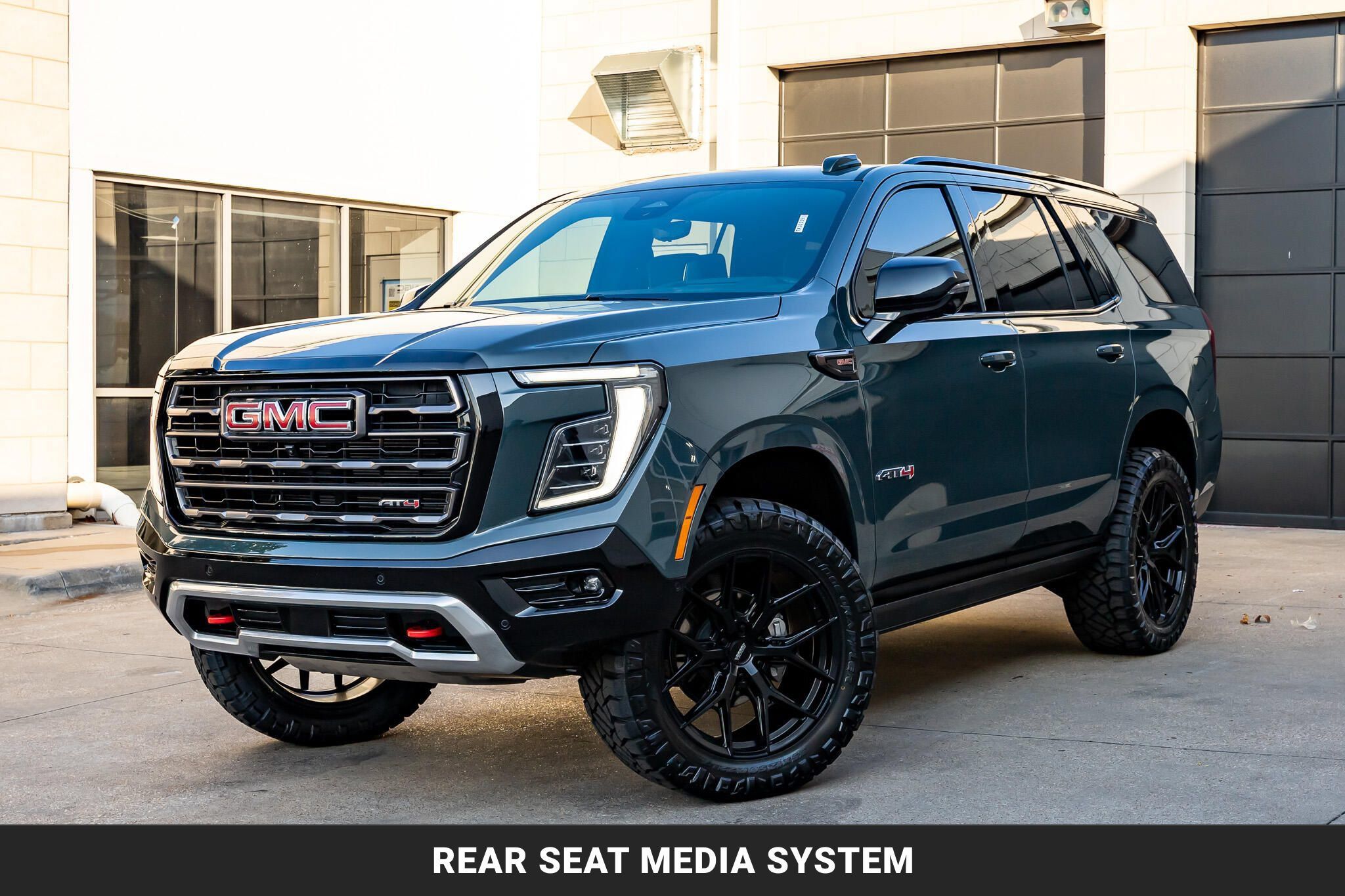 Used 2026 GMC Yukon AT4 Ultimate AWD/4WD image 5