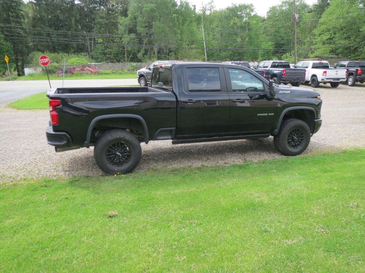 Used 2024 Chevrolet Silverado 2500 ZR2 w/ Snow Plow Prep/Camper Package AWD/4WD image 9