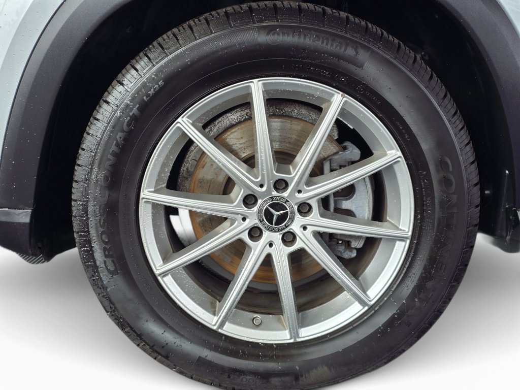Used 2025 Mercedes-Benz GLE 350 4MATIC image 11