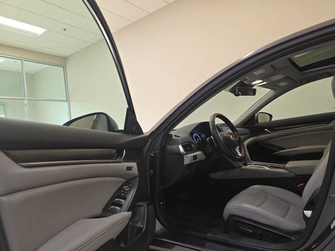 Used 2018 Honda Accord EX-L image 23