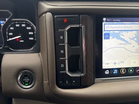 Used 2021 GMC Yukon Denali image 21