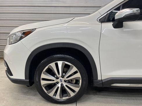 Used 2019 Subaru Ascent Touring w/ Popular Package #3 AWD/4WD image 4