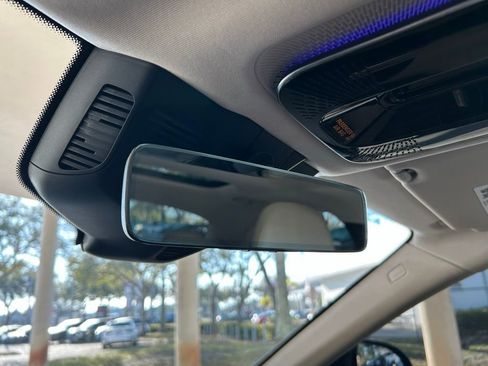 Used 2025 Mercedes-Benz E 350 4MATIC Sedan image 46