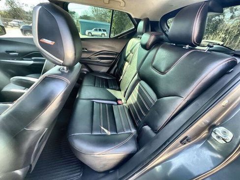 Used 2018 Nissan Kicks SR w/ Premium Package image 24