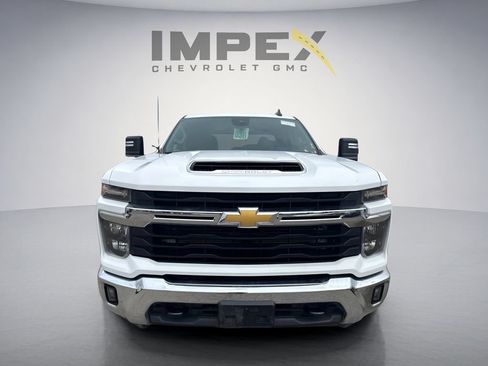 Used 2025 Chevrolet Silverado 2500 LT AWD/4WD image 6