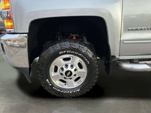 Used 2018 Chevrolet Silverado 2500 LT w/ All Star Edition AWD/4WD image 39