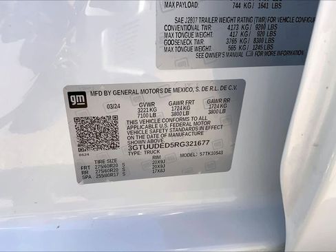 Used 2024 GMC Sierra 1500 SLT image 34