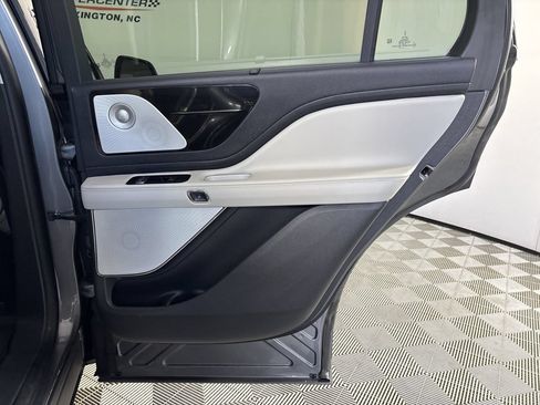 Used 2025 Lincoln Aviator Reserve w/ Equipment Group 201A AWD/4WD image 25