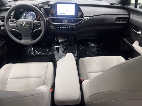 Certified 2024 Lexus UX 250h FWD image 14