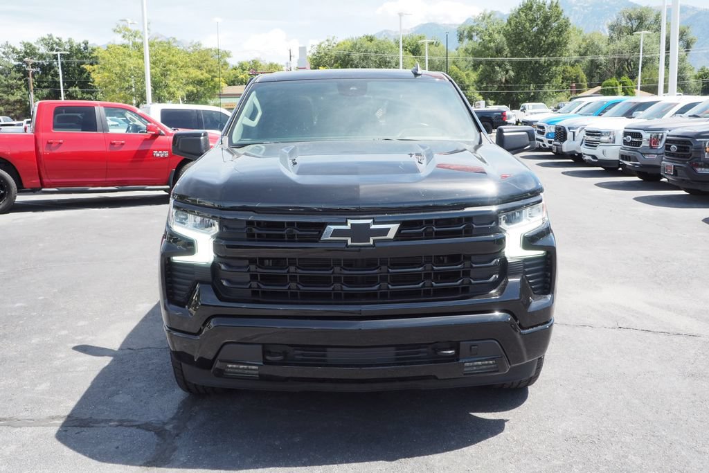 Used 2024 Chevrolet Silverado 1500 RST w/ Z71 Off-Road Package AWD/4WD image 2