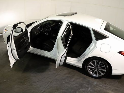 Certified 2024 Acura Integra image 5