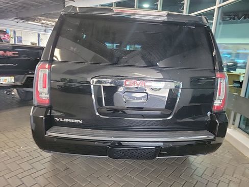 Used 2018 GMC Yukon Denali w/ Denali Ultimate Package image 30