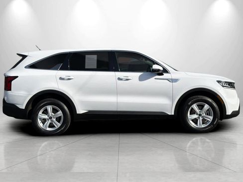 Used 2021 Kia Sorento LX AWD/4WD image 8