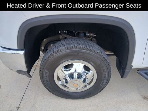 Certified 2024 Chevrolet Silverado 3500 LT w/ Convenience Package image 29