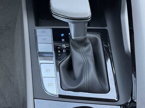 New 2025 Hyundai Elantra SEL w/ Cargo Package image 16