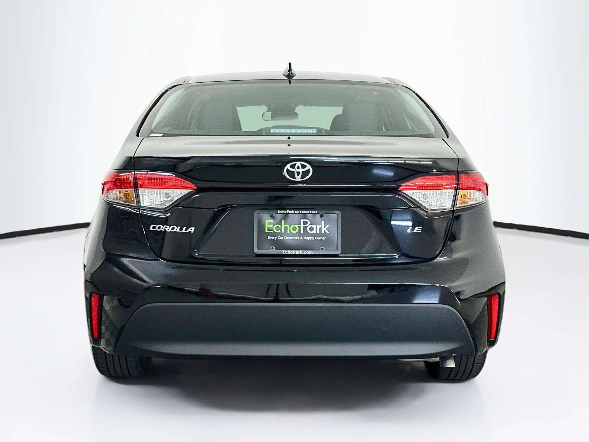 Used 2026 Toyota Corolla LE FWD image 7