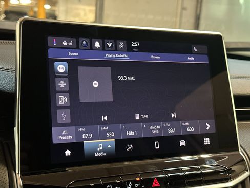 New 2026 Jeep Compass Latitude image 17