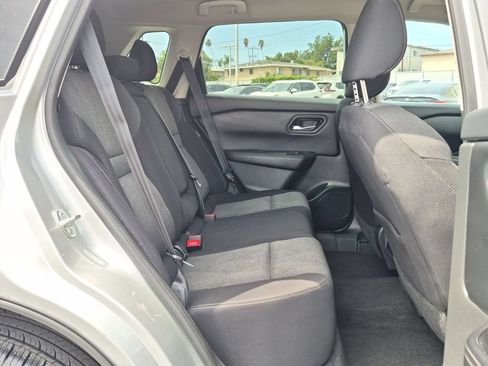 Certified 2024 Nissan Rogue SV FWD image 30