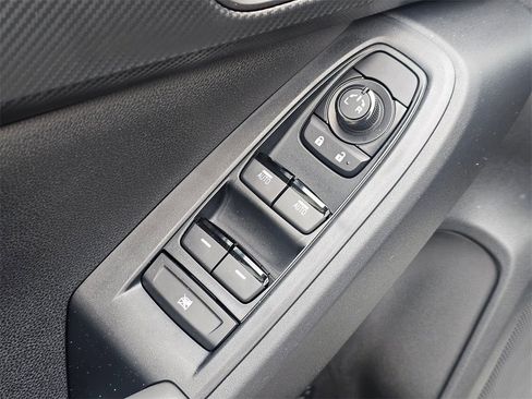 Used 2025 Subaru Crosstrek 2.0i Premium image 23