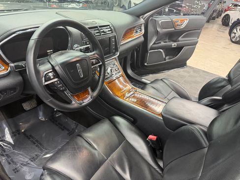 Used 2017 Lincoln Continental Select AWD/4WD image 31