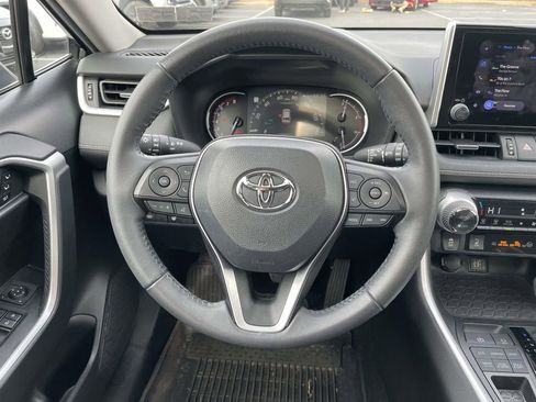 Used 2023 Toyota RAV4 XLE Premium image 26