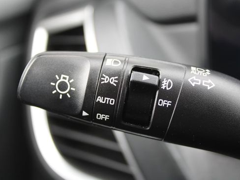 Certified 2024 Kia Seltos EX image 28