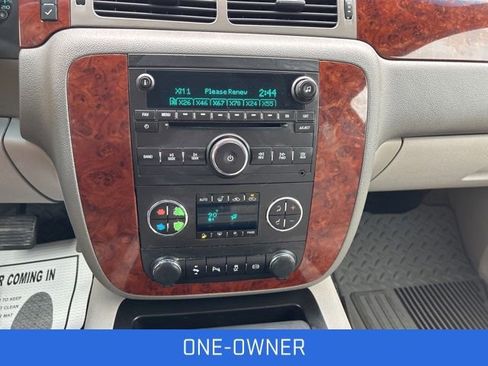 Used 2014 Chevrolet Silverado 2500 LTZ w/ LTZ Plus Package image 3