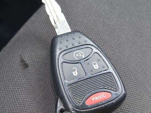 Used 2017 Jeep Wrangler Unlimited Rubicon w/ Connectivity Group AWD/4WD image 31