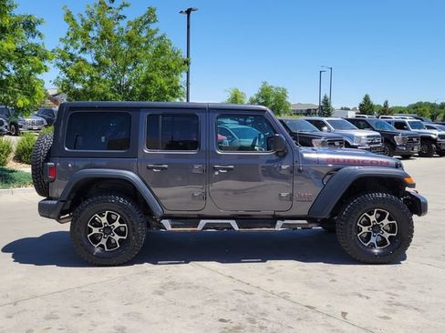 Used 2018 Jeep Wrangler Unlimited Rubicon AWD/4WD image 2