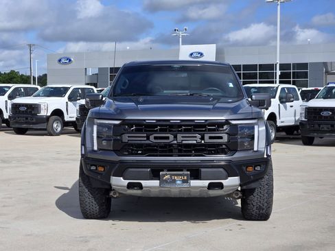 Used 2025 Ford F150 Raptor image 6