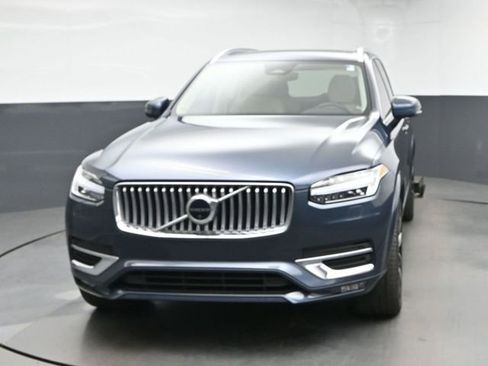 Used 2023 Volvo XC90 B6 Plus w/ Protection Package Premier AWD/4WD image 3