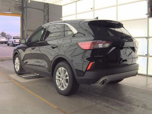Used 2022 Ford Escape SE image 7