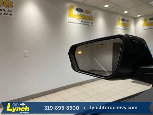 Used 2023 Chevrolet Equinox LT image 14