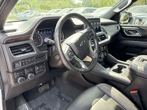 Used 2021 Chevrolet Tahoe Z71 w/ Z71 Off-Road Package image 18