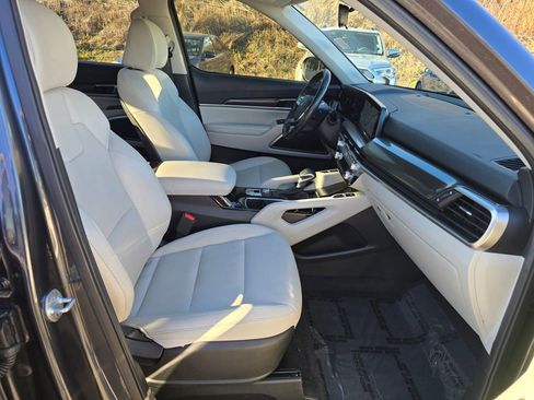 Used 2023 Kia Telluride S w/ S Sunroof Package image 30
