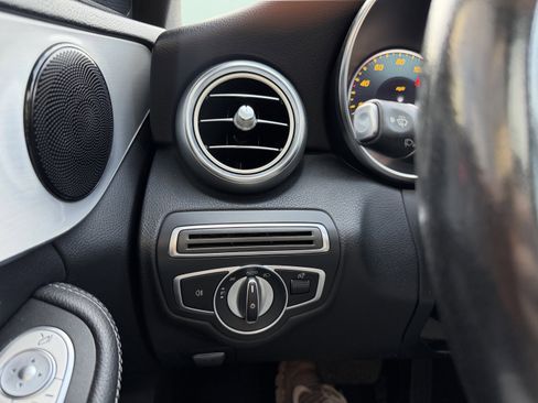 Used 2021 Mercedes-Benz C 300 Sedan image 44