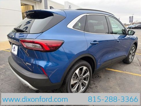 Used 2023 Ford Escape Platinum image 7