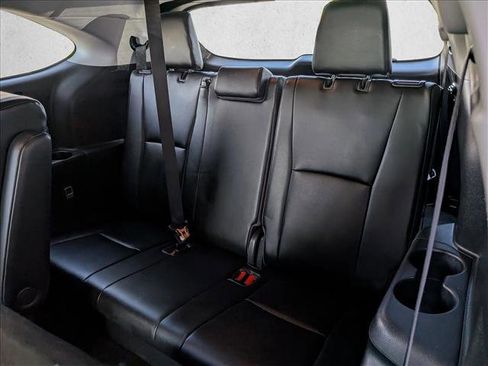 Certified 2021 Toyota Highlander XLE image 20