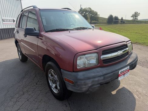 Used 2000 Chevrolet Tracker 4WD w/ Preferred Equipment Group 2 image 25