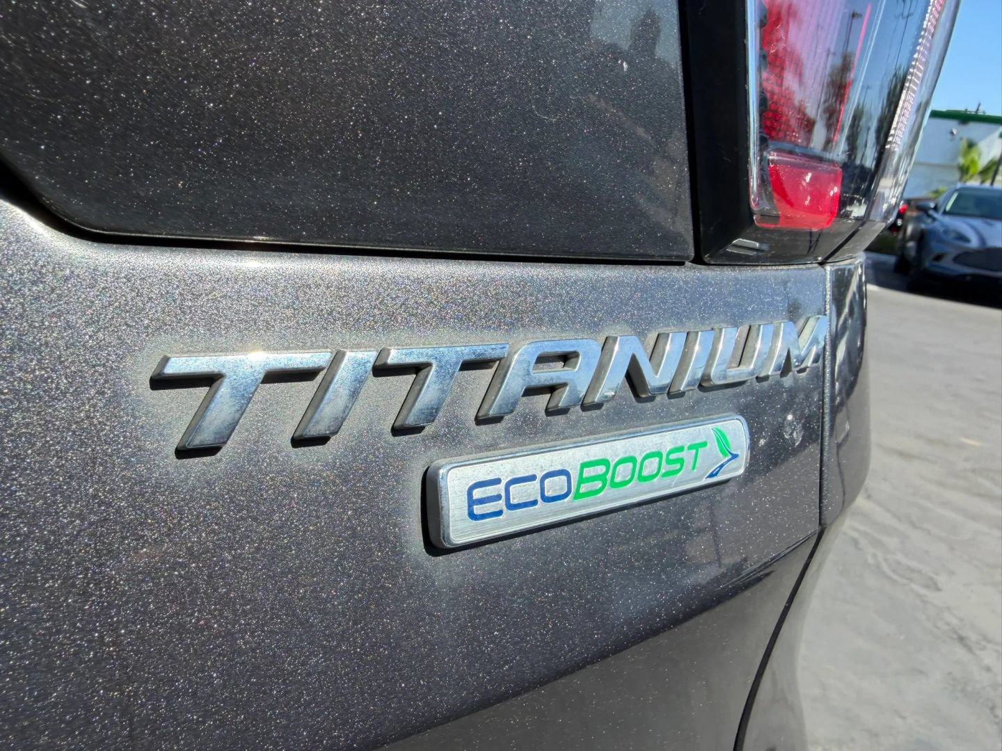 Used 2017 Ford Escape Titanium FWD image 11