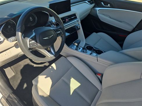 Used 2025 Genesis G70 2.5T image 16